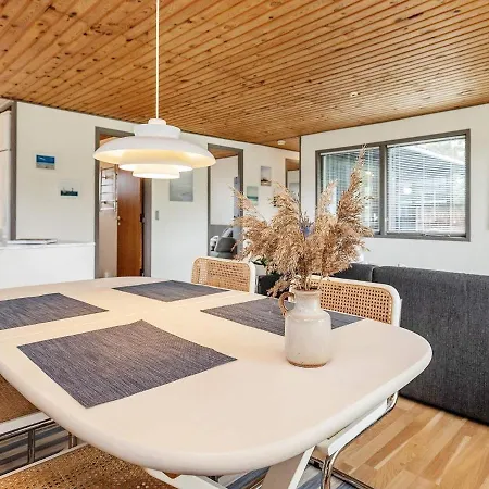 Feriehus 5 Person In Saeby-by Traum